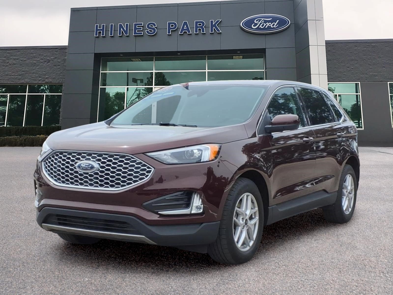 Certified 2023 Ford Edge SEL w/ Convenience Package AWD/4WD image 3