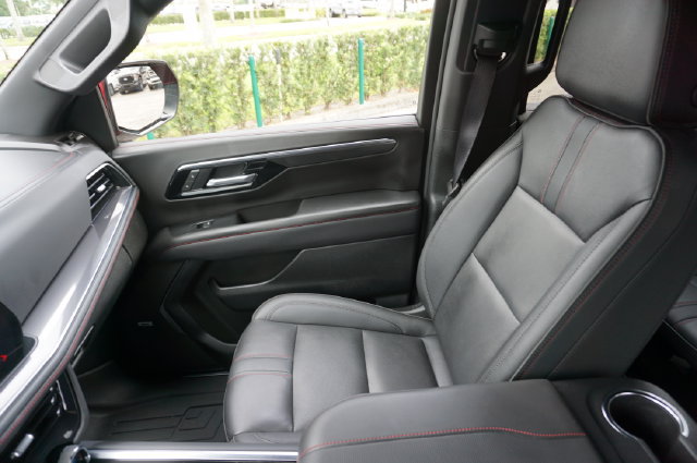 Used 2025 Chevrolet Tahoe RST w/ Comfort Package RWD image 39
