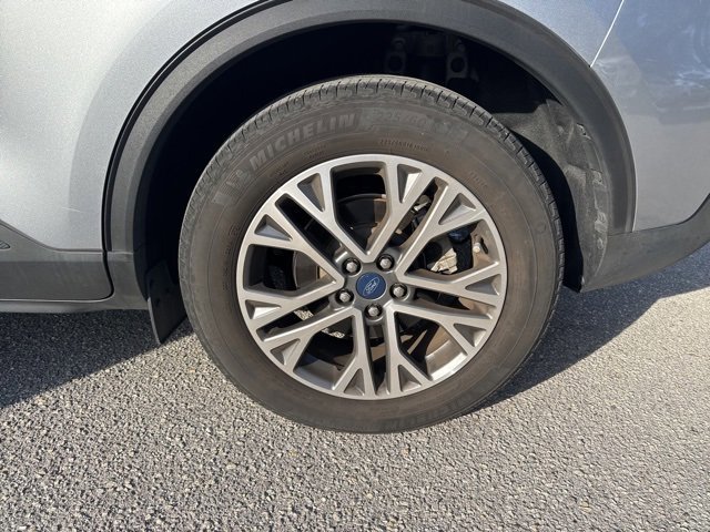 Certified 2021 Ford Escape SEL w/ Technology Package image 14