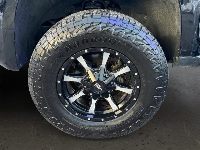 Used 2018 Chevrolet Colorado LT image 25