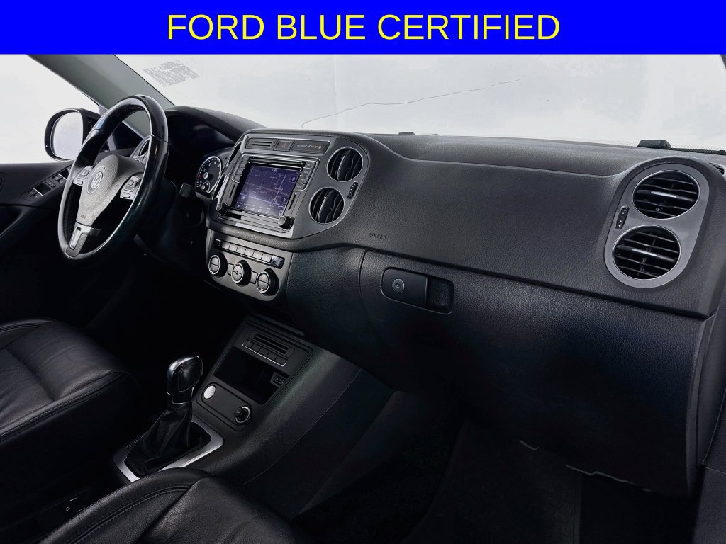 Used 2017 Volkswagen Tiguan Sport FWD image 33
