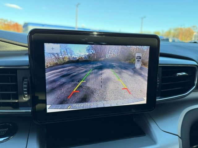 Certified 2022 Ford Explorer XLT w/ Equipment Group 202A image 18