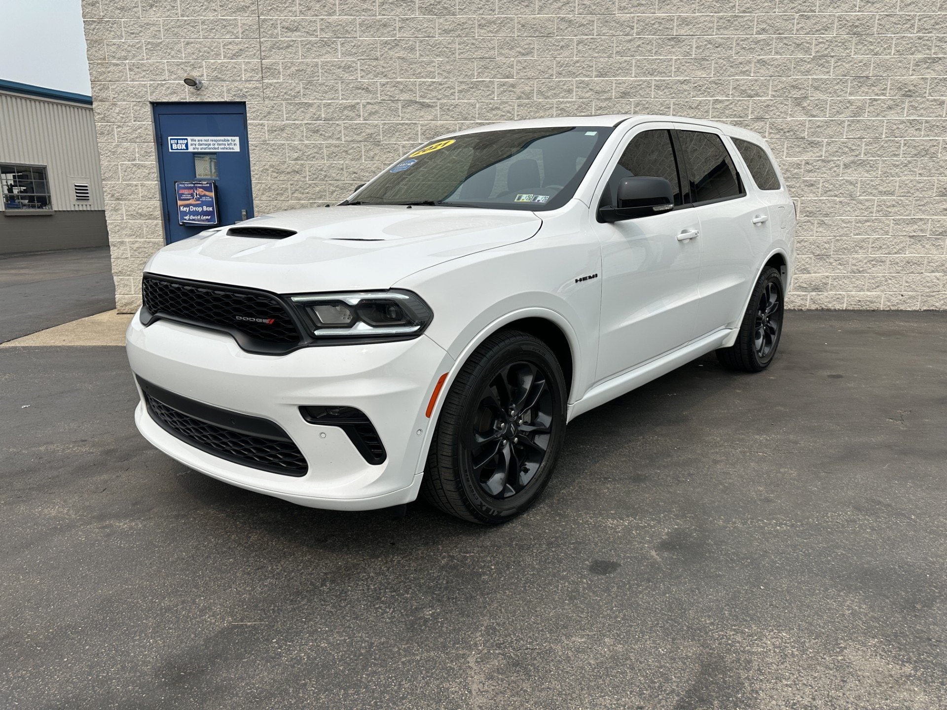 Used 2021 Dodge Durango R/T w/ Blacktop Package AWD/4WD image 1