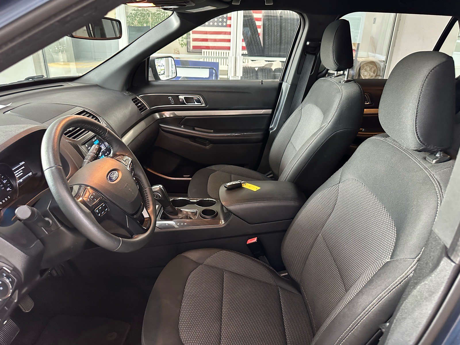 Certified 2019 Ford Explorer XLT w/ Equipment Group 201A FWD image 17