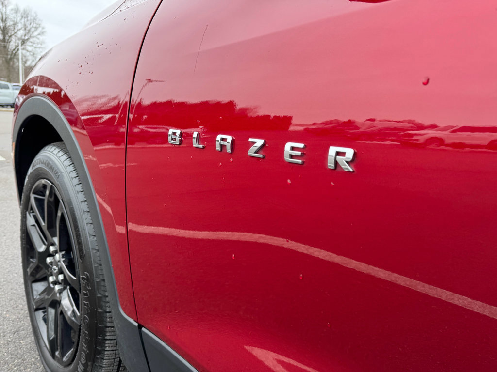 Used 2019 Chevrolet Blazer LT image 10