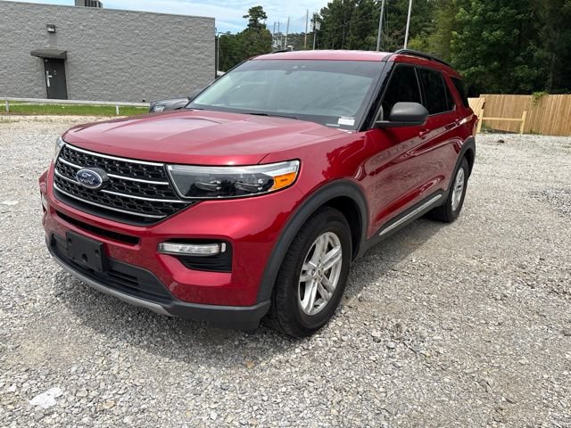 Certified 2020 Ford Explorer XLT w/ Equipment Group 202A RWD image 3