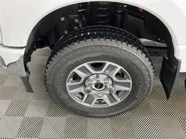 Certified 2025 Ford F350 Lariat w/ FX4 Off-Road Package image 33