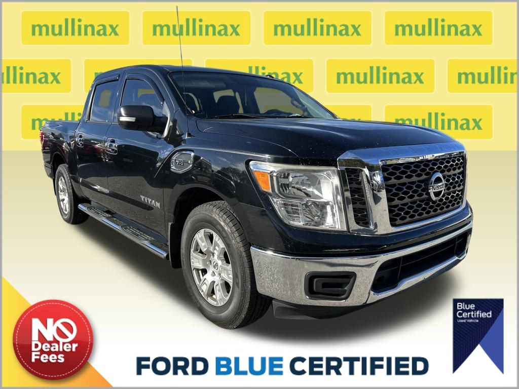 Used 2017 Nissan Titan SV image 1