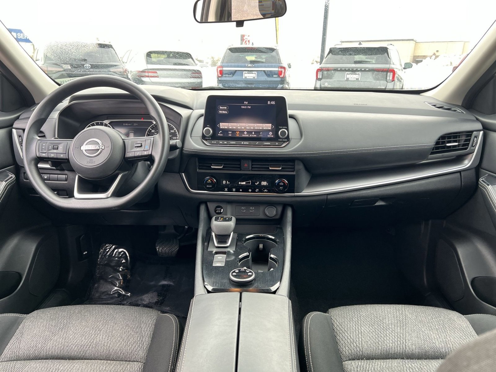 Used 2024 Nissan Rogue SV image 22