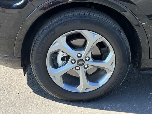 Certified 2023 Ford Escape ST-Line AWD/4WD image 9