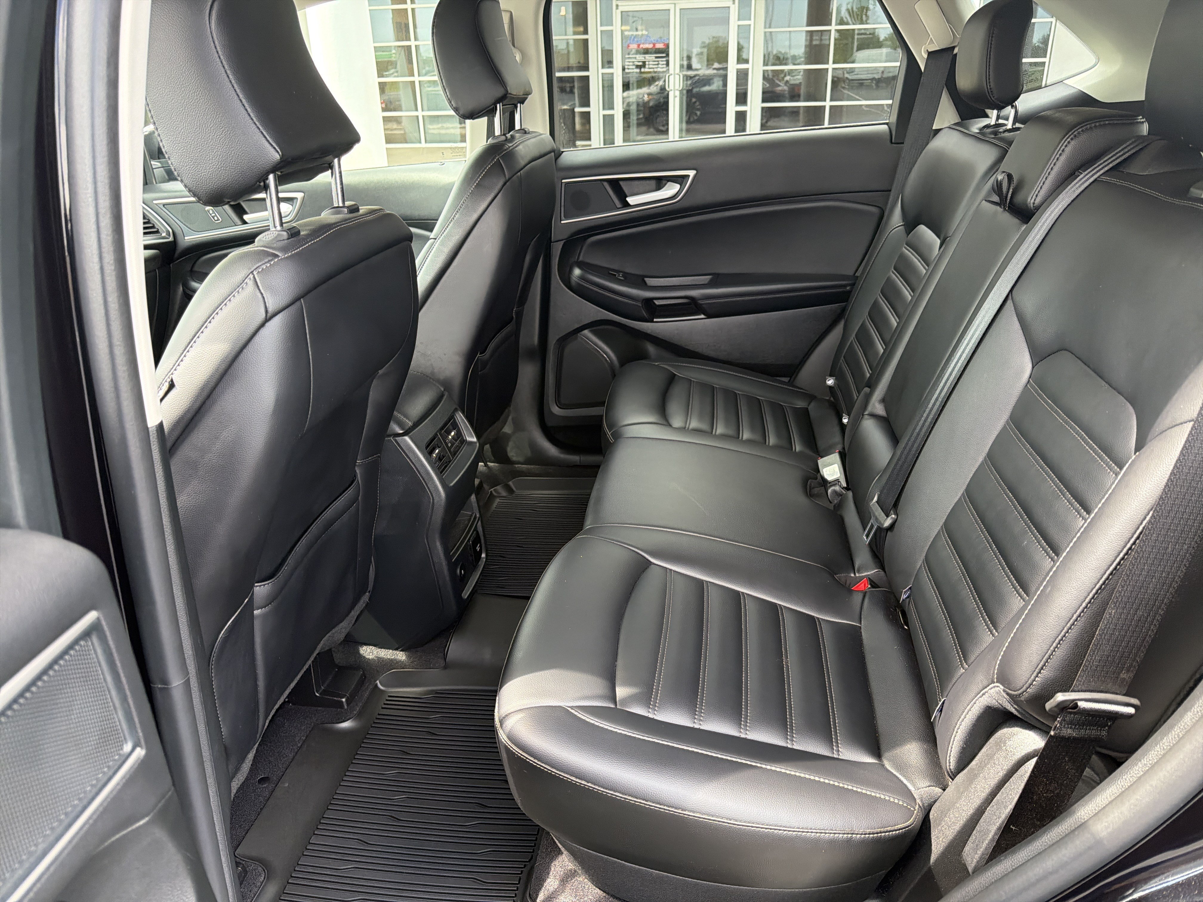Certified 2024 Ford Edge SEL w/ Convenience Package AWD/4WD image 30