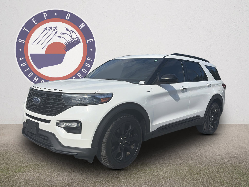 Certified 2024 Ford Explorer ST-Line w/ Class IV Trailer Tow Package RWD image 2