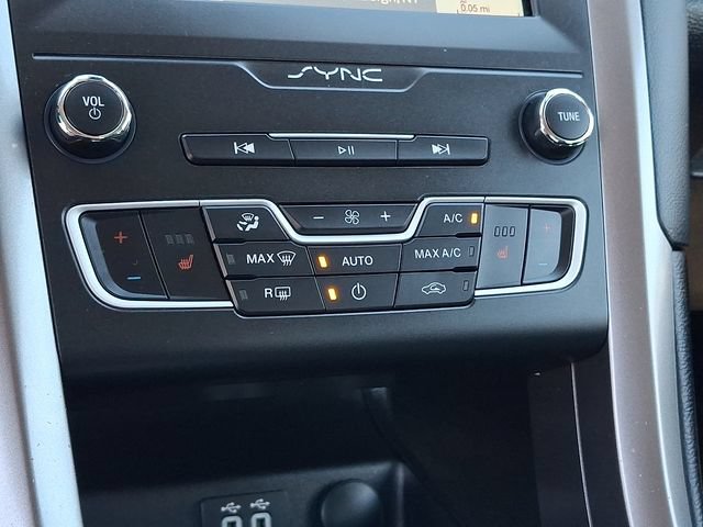 Certified 2020 Ford Fusion SEL FWD image 17