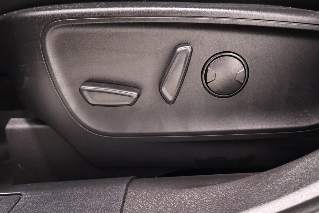 Certified 2023 Ford Escape Active AWD/4WD image 17