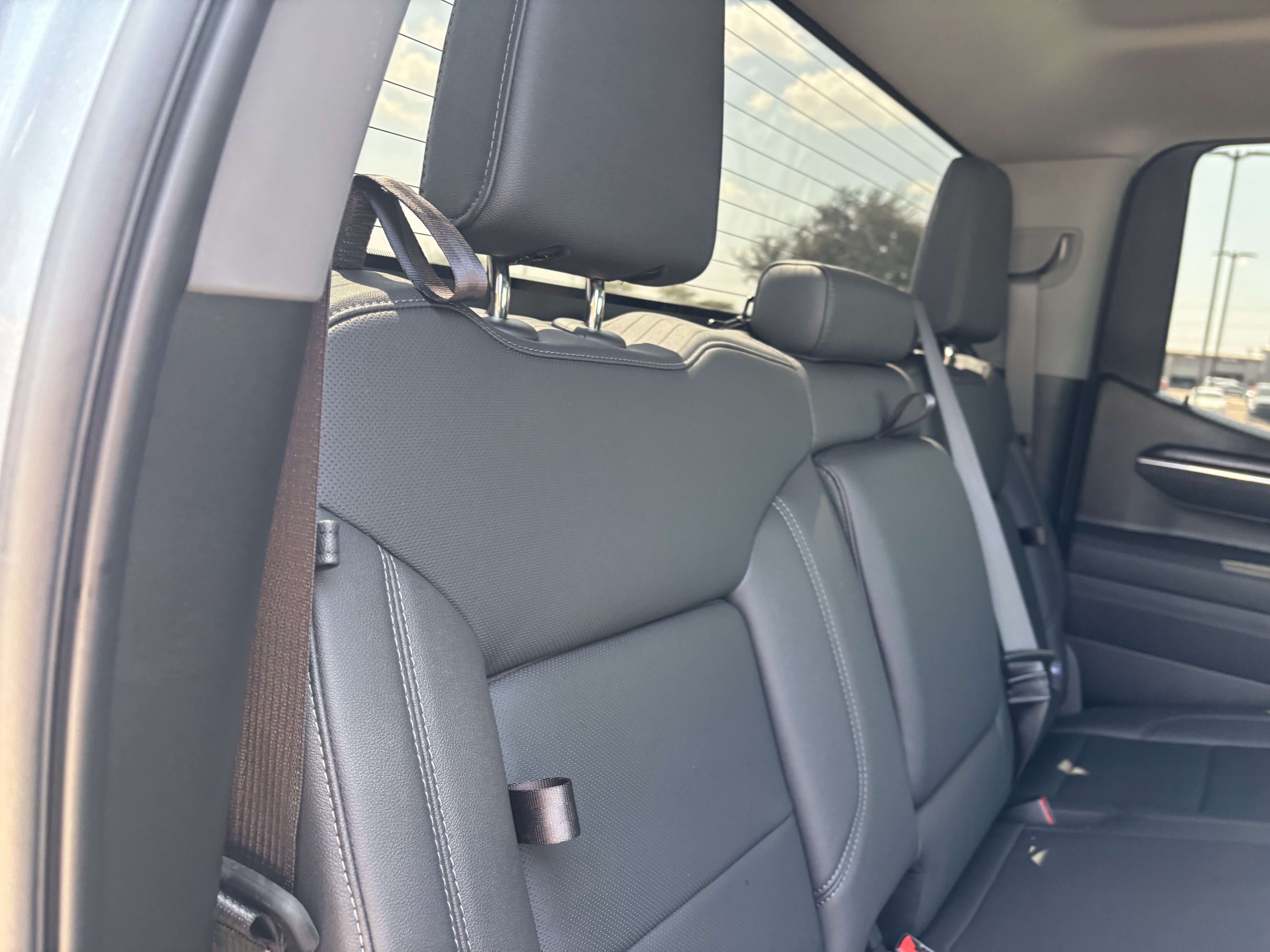 Used 2026 GMC Sierra 1500 SLT RWD image 22