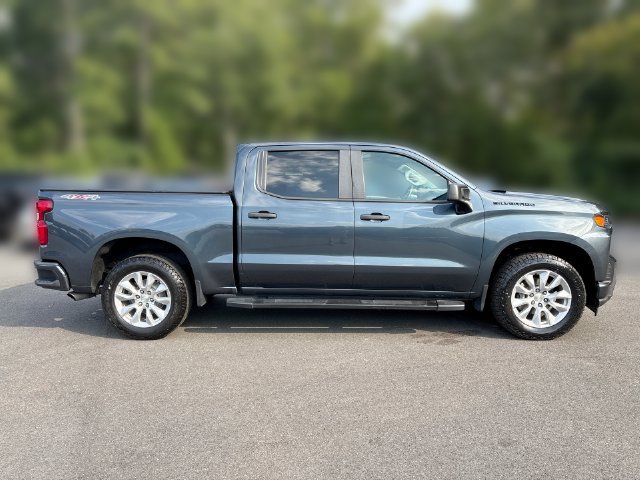 Used 2020 Chevrolet Silverado 1500 Custom w/ Custom Value Package AWD/4WD image 9
