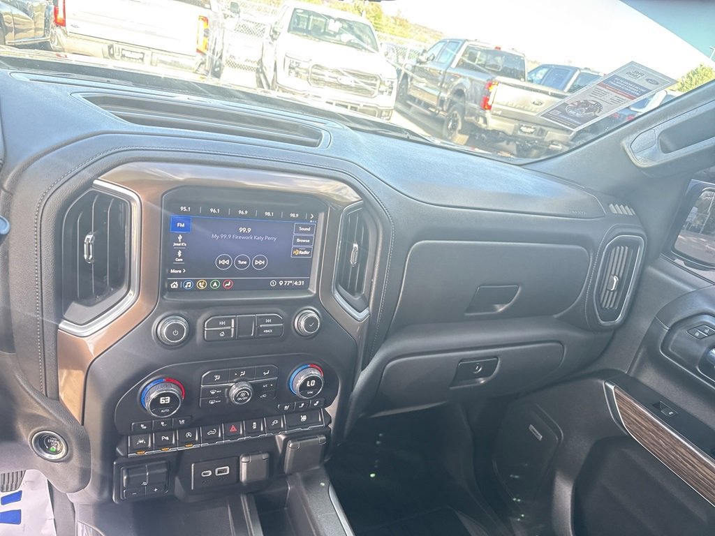 Used 2020 Chevrolet Silverado 1500 High Country w/ Technology Package image 13