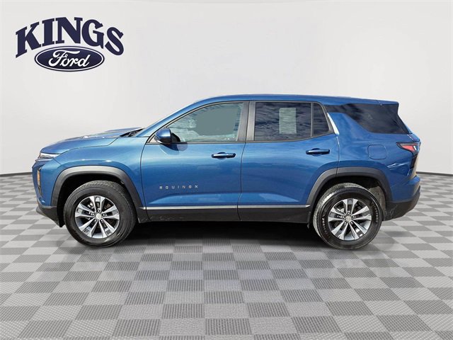 Used 2025 Chevrolet Equinox LT image 2