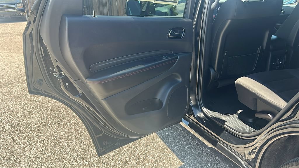 Used 2025 Dodge Durango GT RWD image 17
