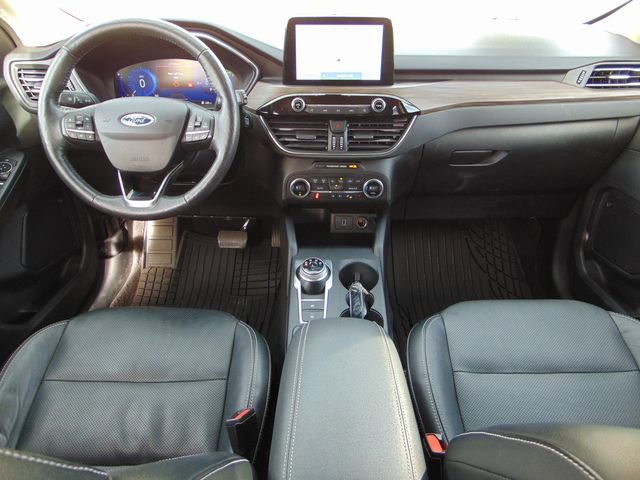 Certified 2020 Ford Escape Titanium AWD/4WD image 22