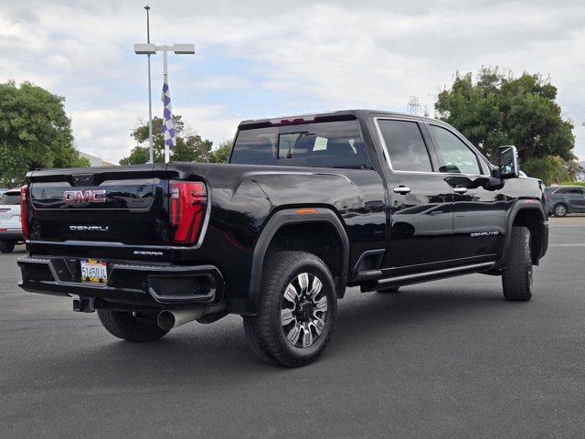 Used 2024 GMC Sierra 2500 Denali AWD/4WD image 4