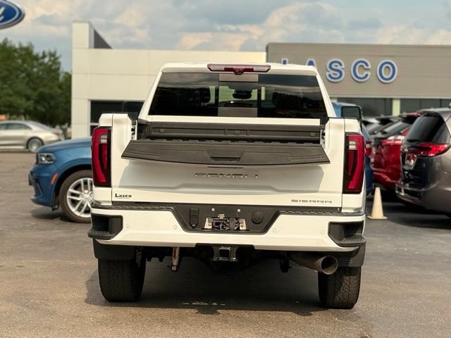 Used 2025 GMC Sierra 3500 Denali Ultimate w/ LPO, GMC Protection Package AWD/4WD image 36