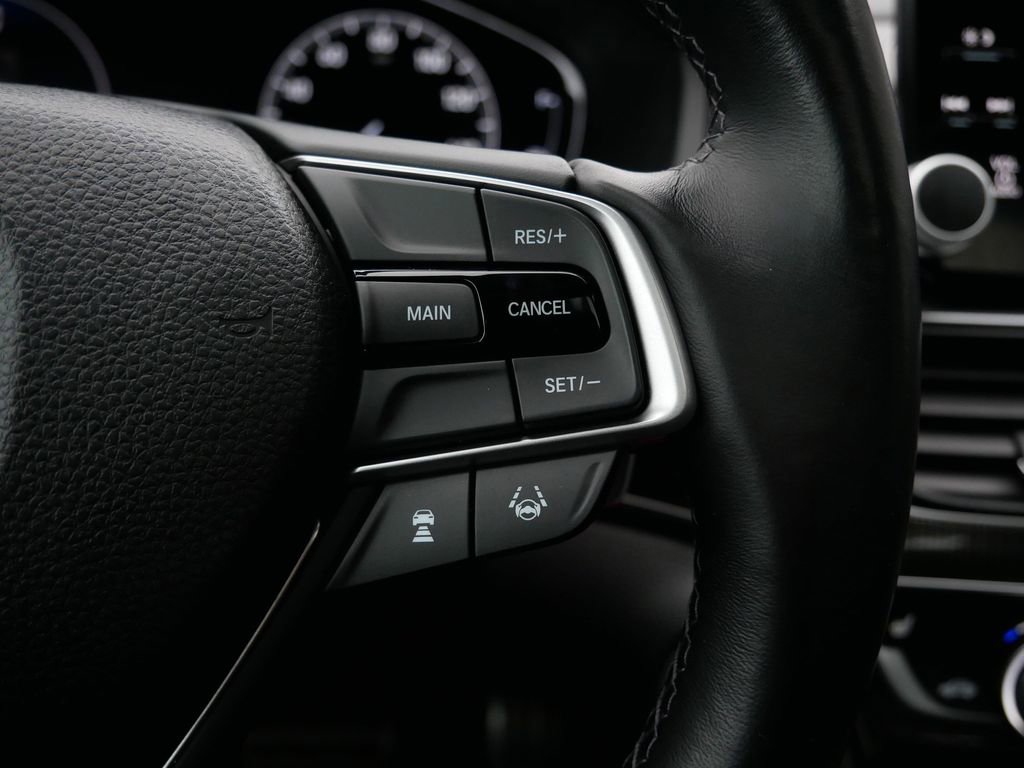 Used 2018 Honda Accord Sport image 19