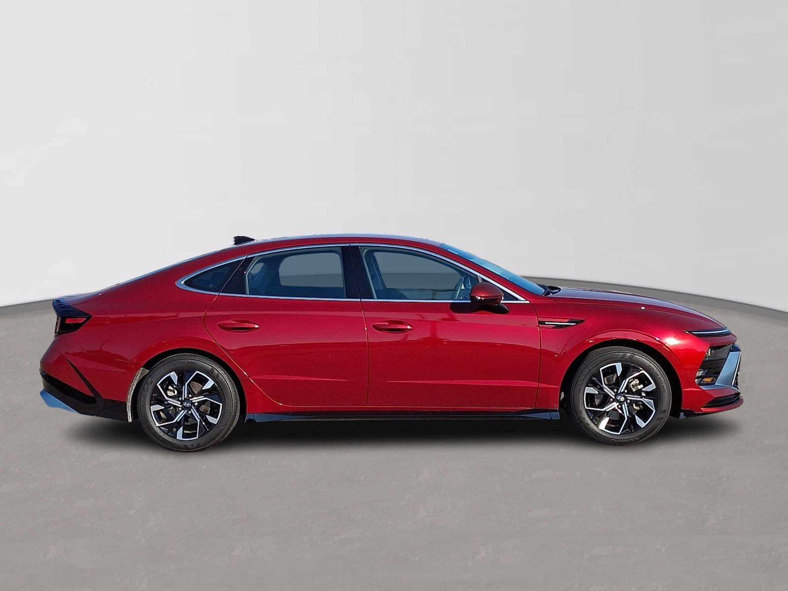 Used 2025 Hyundai Sonata SEL FWD image 7