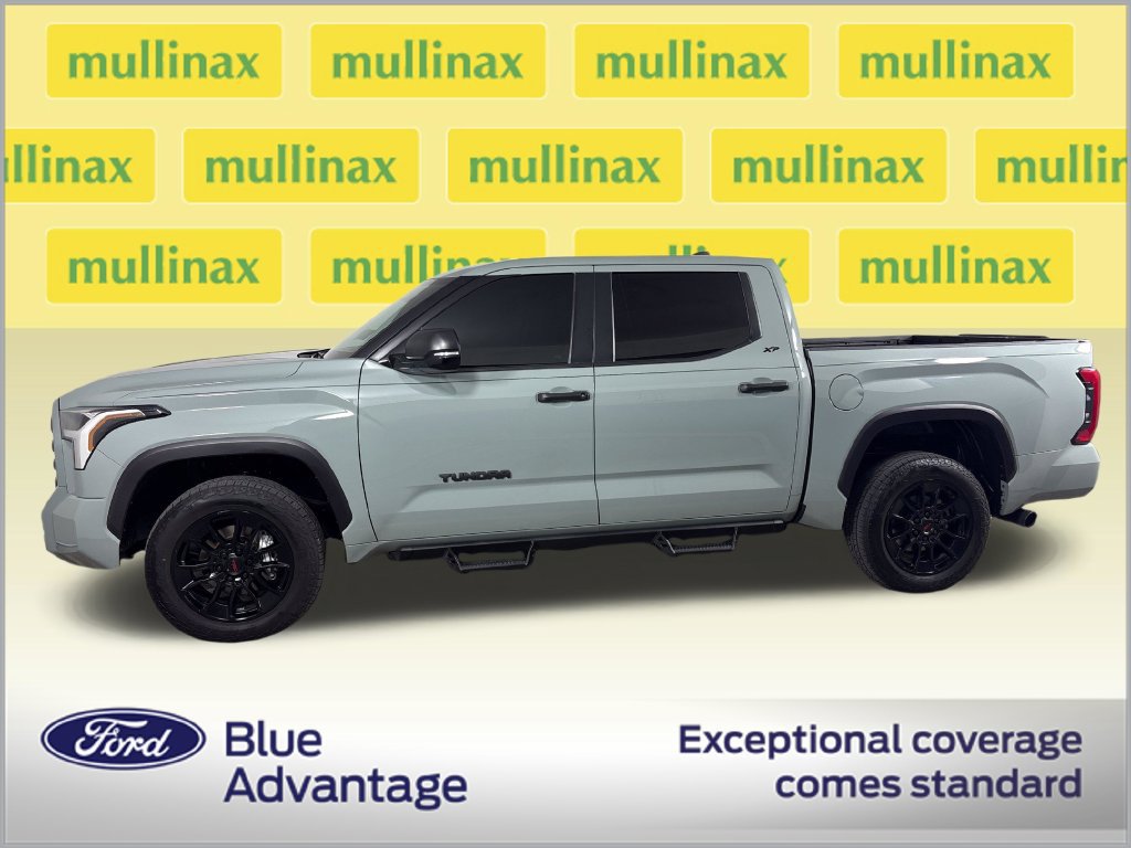 Used 2025 Toyota Tundra SR5 w/ SR5 Convenience Package AWD/4WD image 10