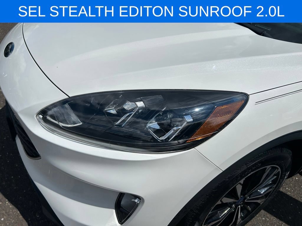 Certified 2022 Ford Escape SEL w/ SEL Stealth AWD Package image 29