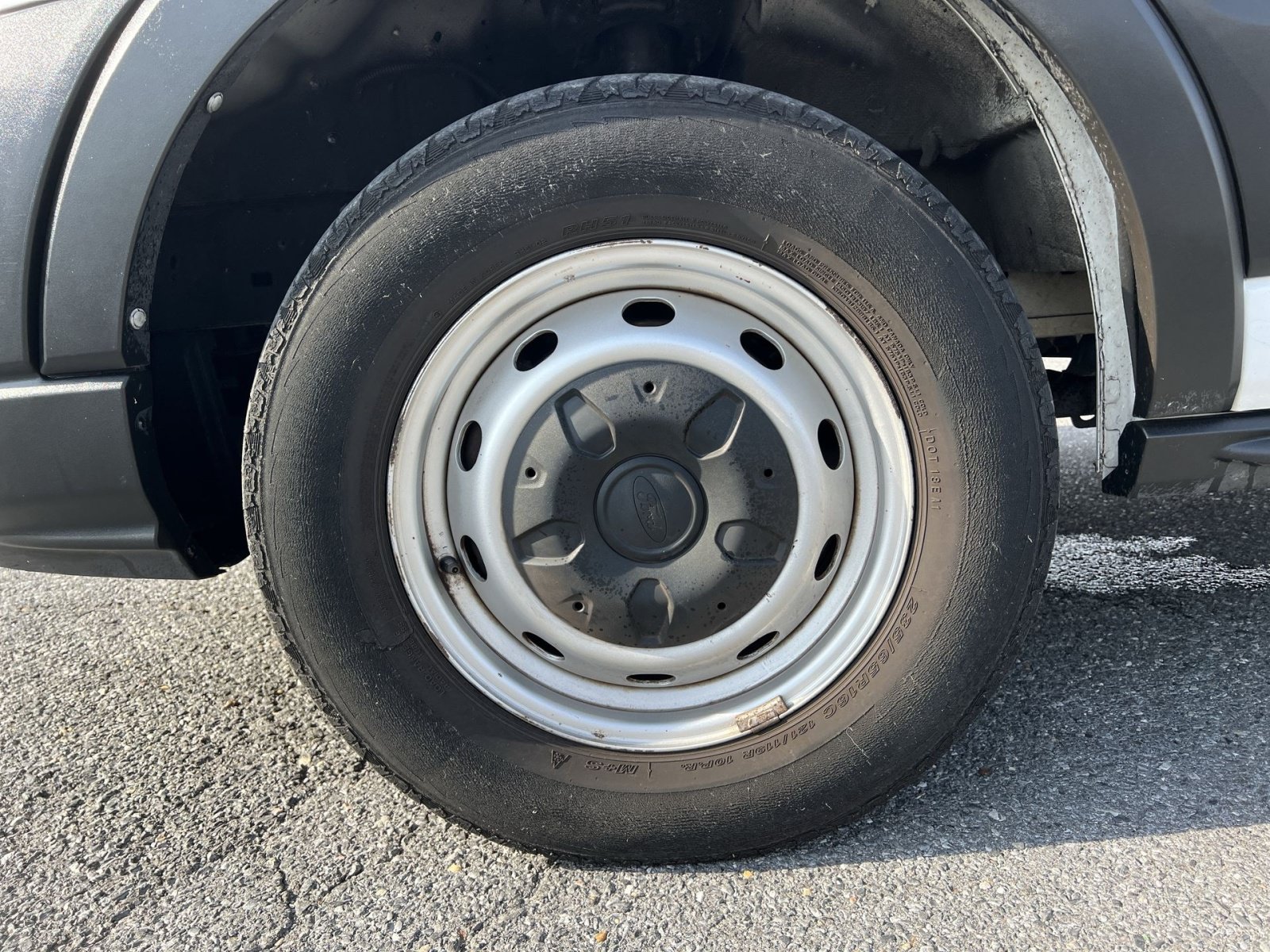 Certified 2021 Ford Transit 250 Medium Roof RWD image 10
