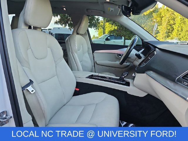 Used 2017 Volvo XC90 T6 Momentum w/ Vision Package AWD/4WD image 10