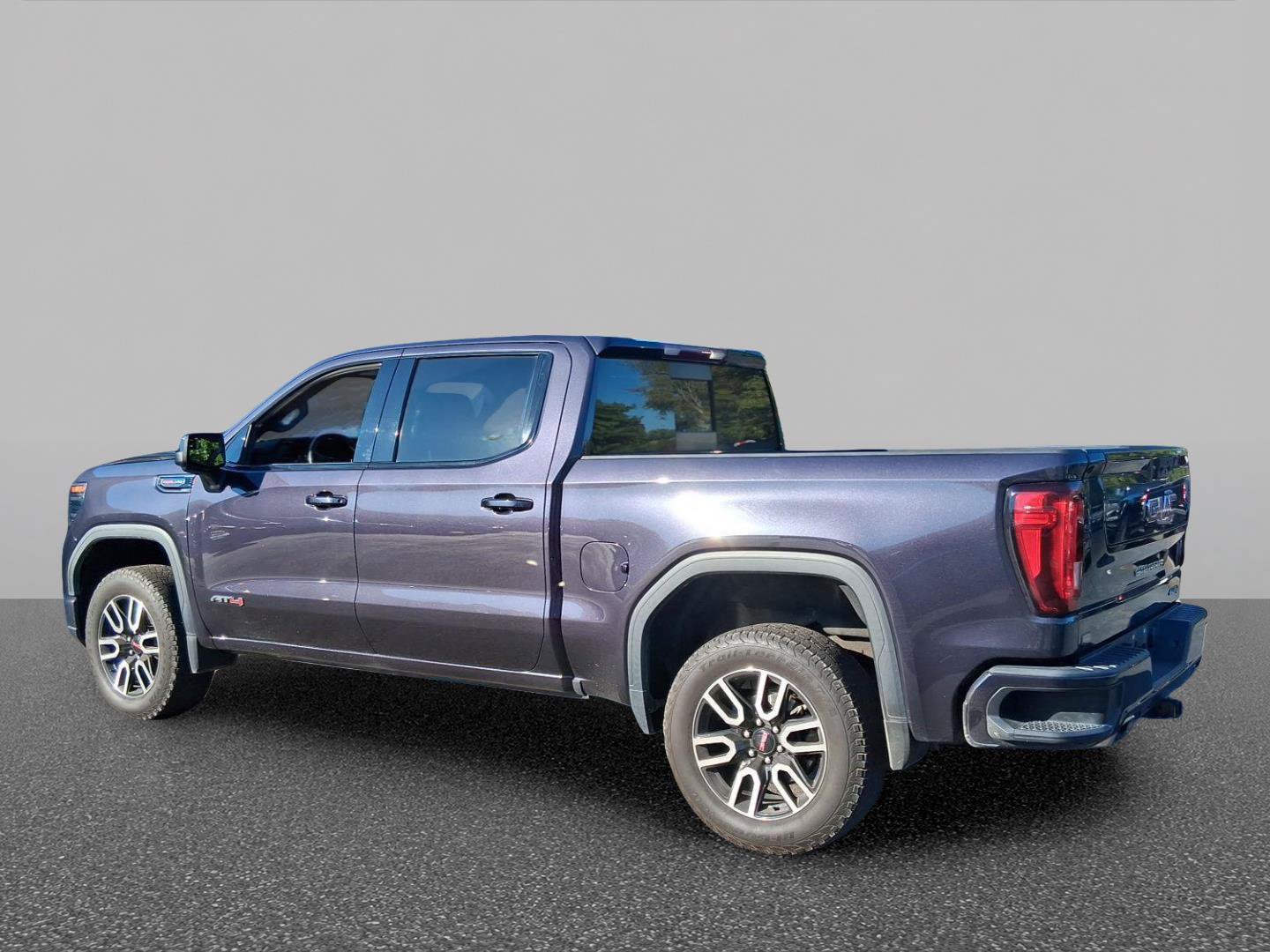 Used 2022 GMC Sierra 1500 AT4 w/ AT4 Preferred Package AWD/4WD image 7