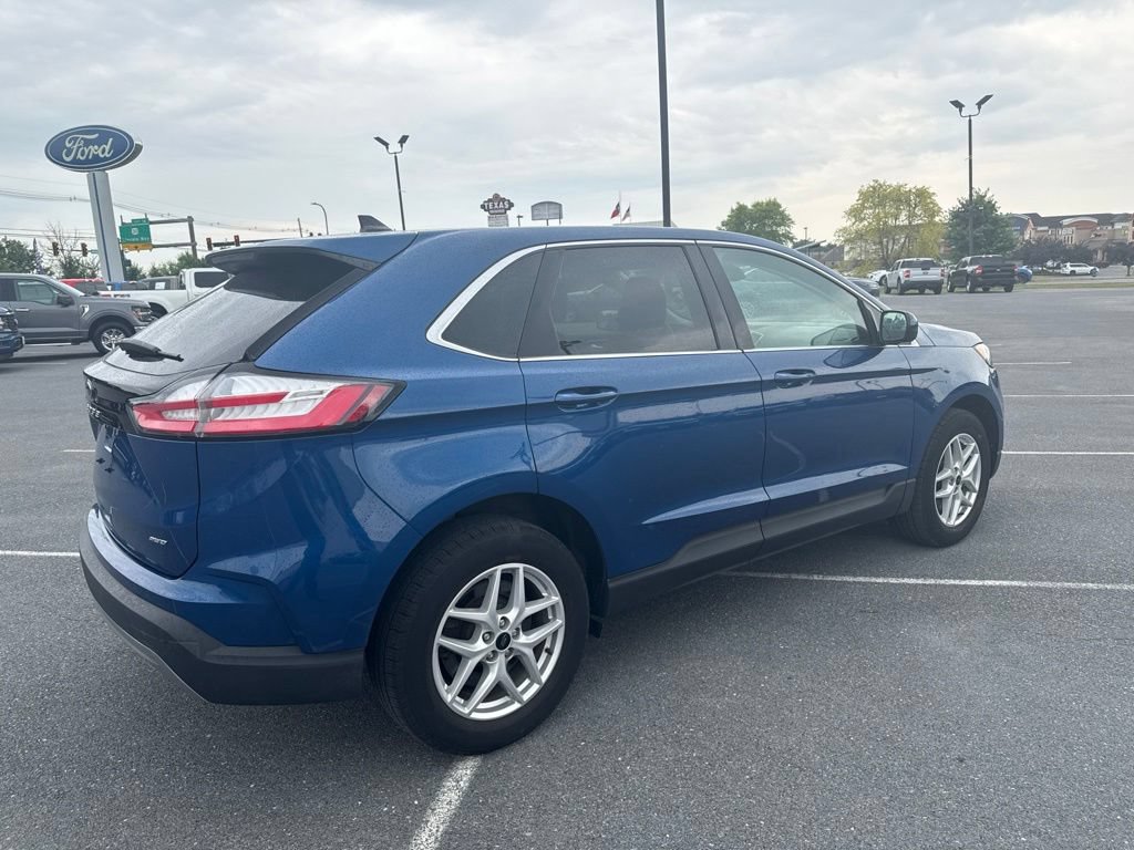 Certified 2023 Ford Edge SEL w/ Convenience Package AWD/4WD image 4