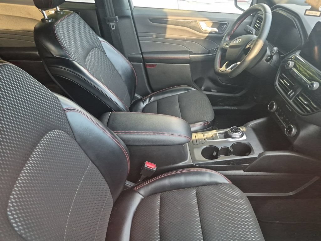 Certified 2024 Ford Escape ST-Line AWD/4WD image 26