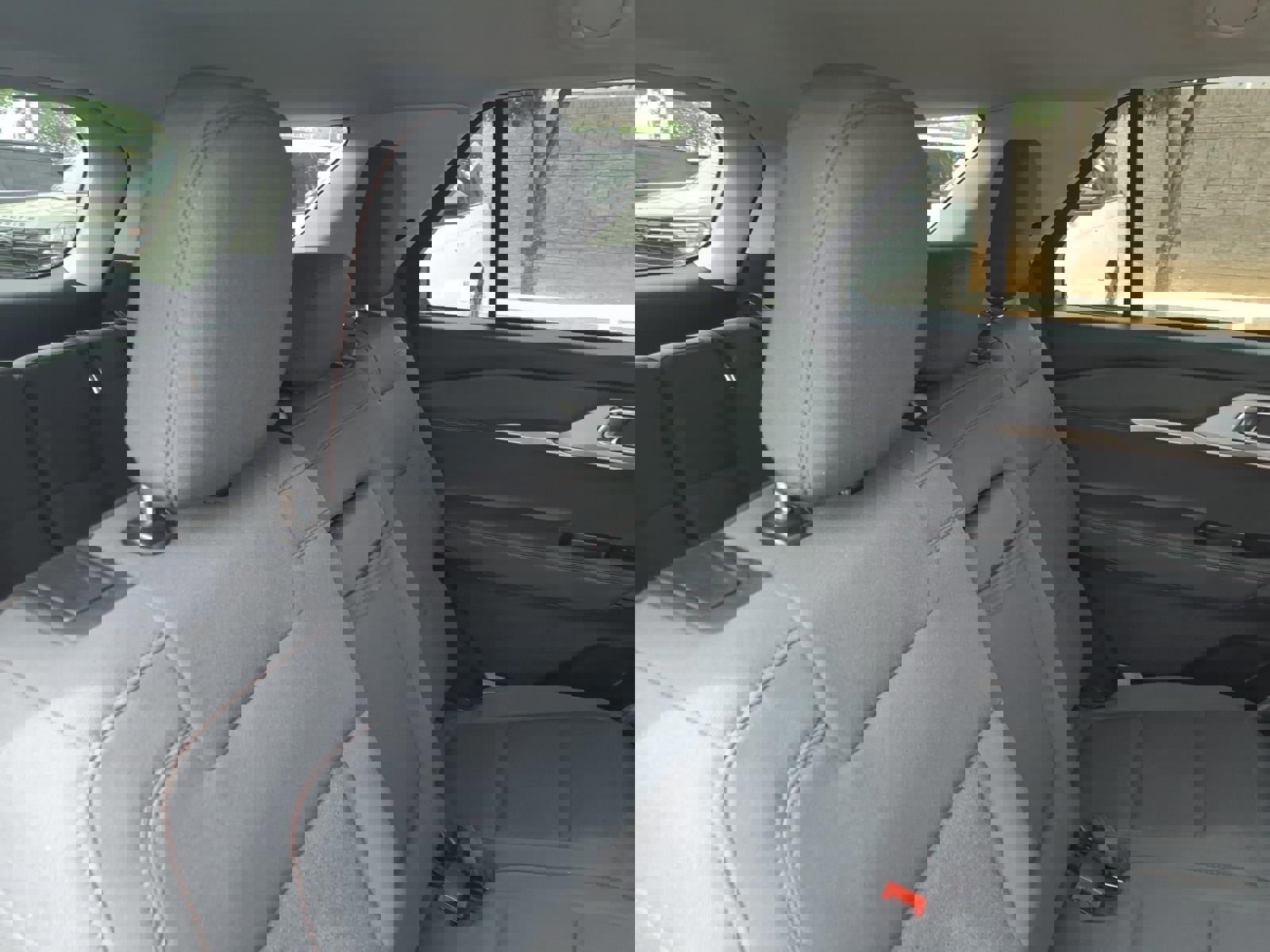 Certified 2025 Ford Explorer Active image 15