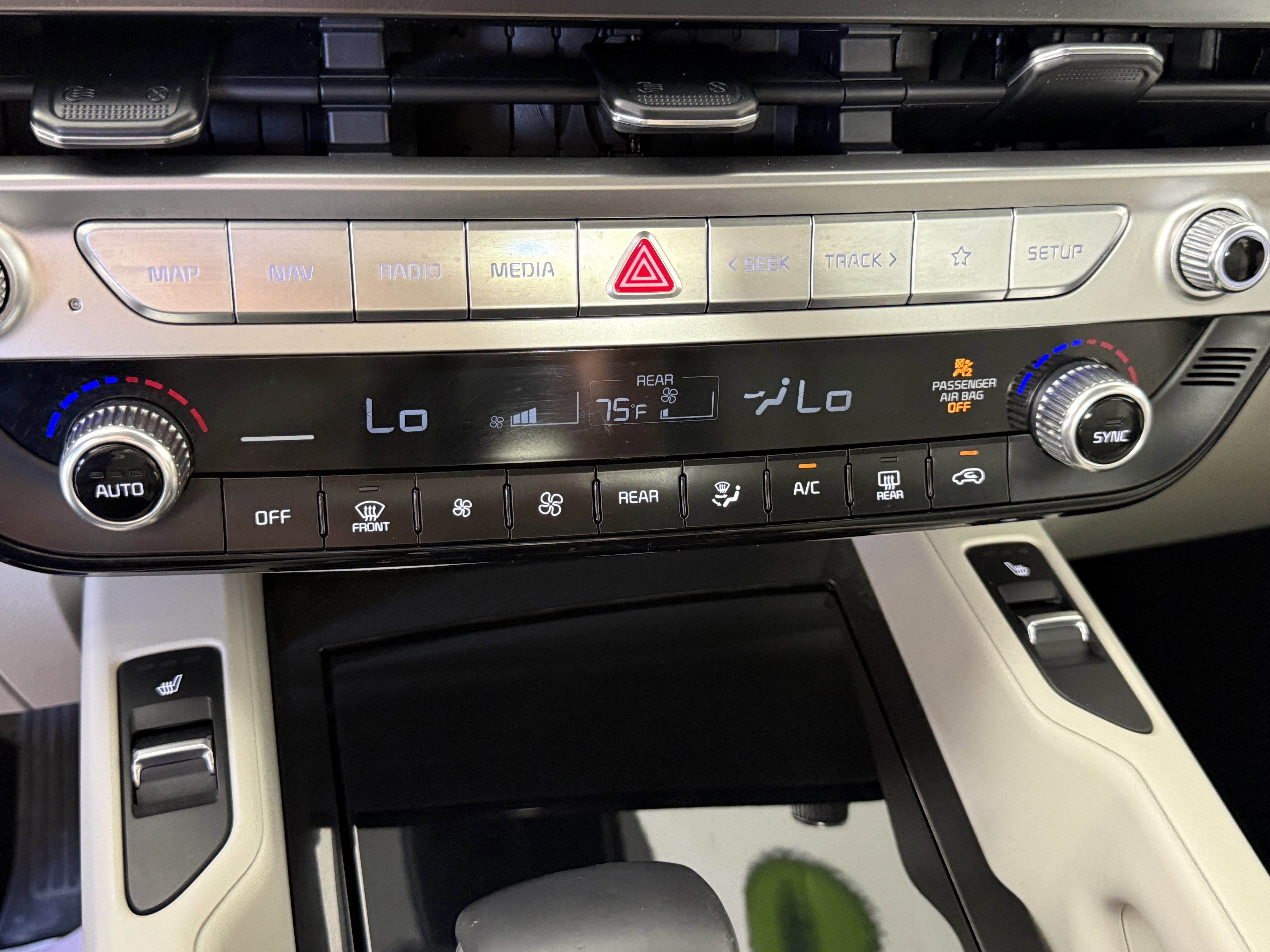 Used 2023 Kia Telluride S image 22