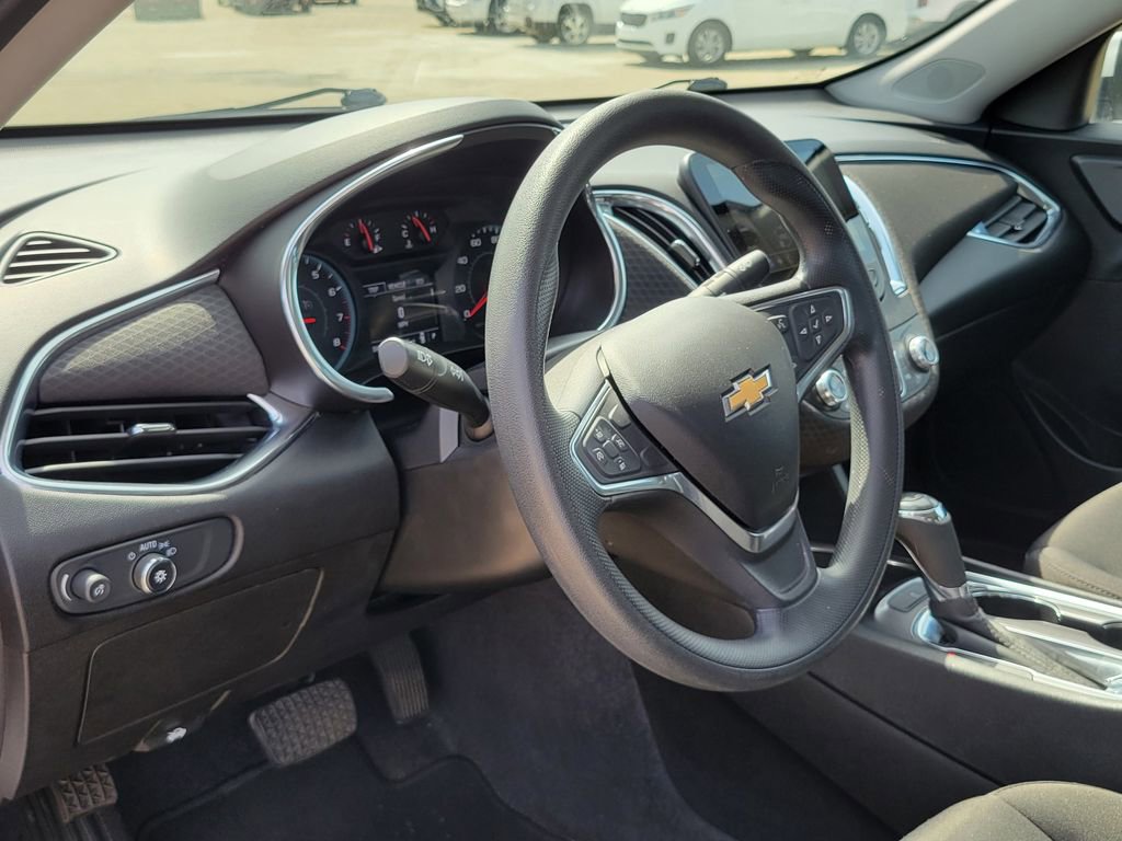 Used 2019 Chevrolet Malibu LT image 44