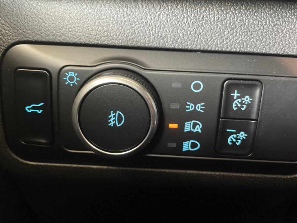 Certified 2025 Ford Escape ST-Line Select w/ Tech Pack #1 AWD/4WD image 17