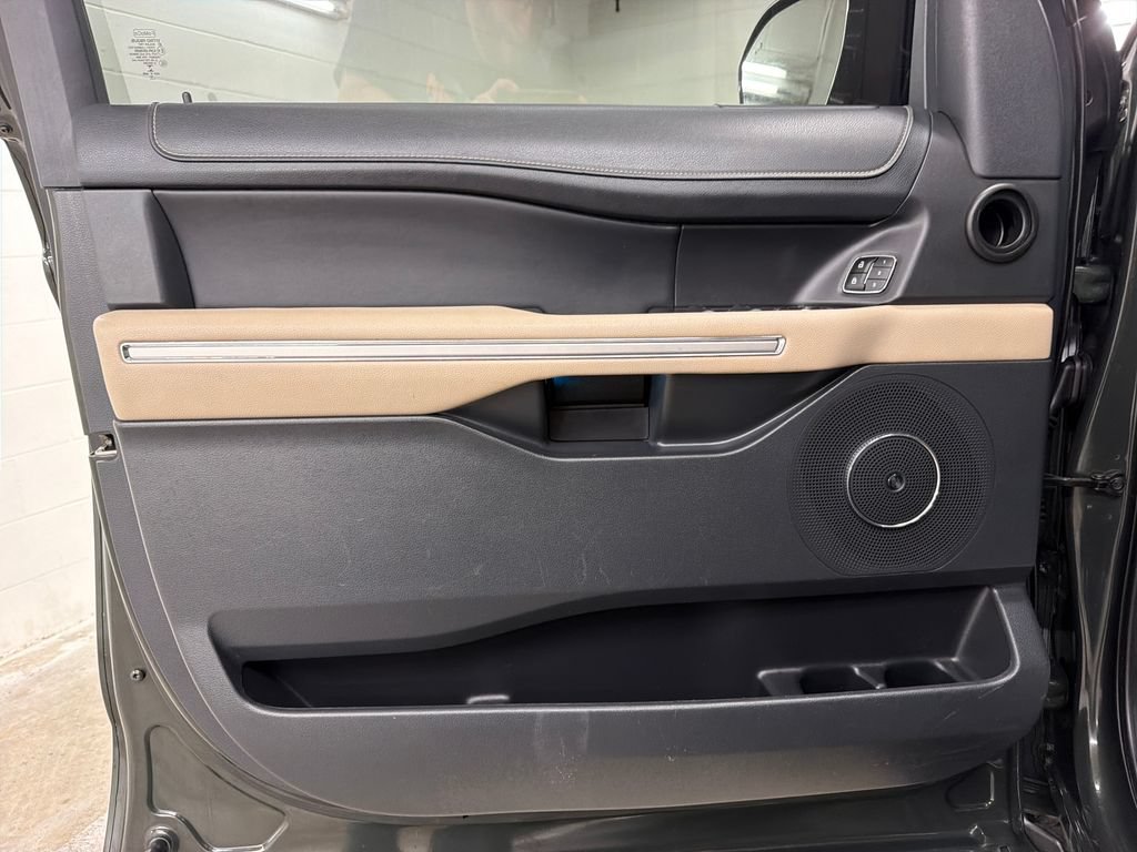 Certified 2023 Ford Expedition Limited RWD image 17