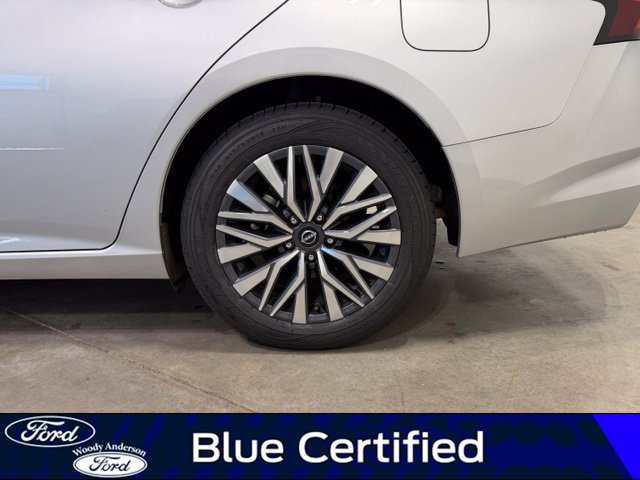 Used 2025 Nissan Altima 2.5 SV FWD image 8