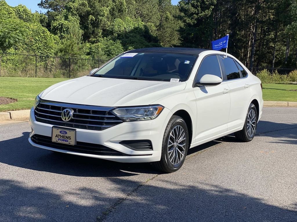 Used 2020 Volkswagen Jetta SE w/ SE Cold Weather Package FWD image 9