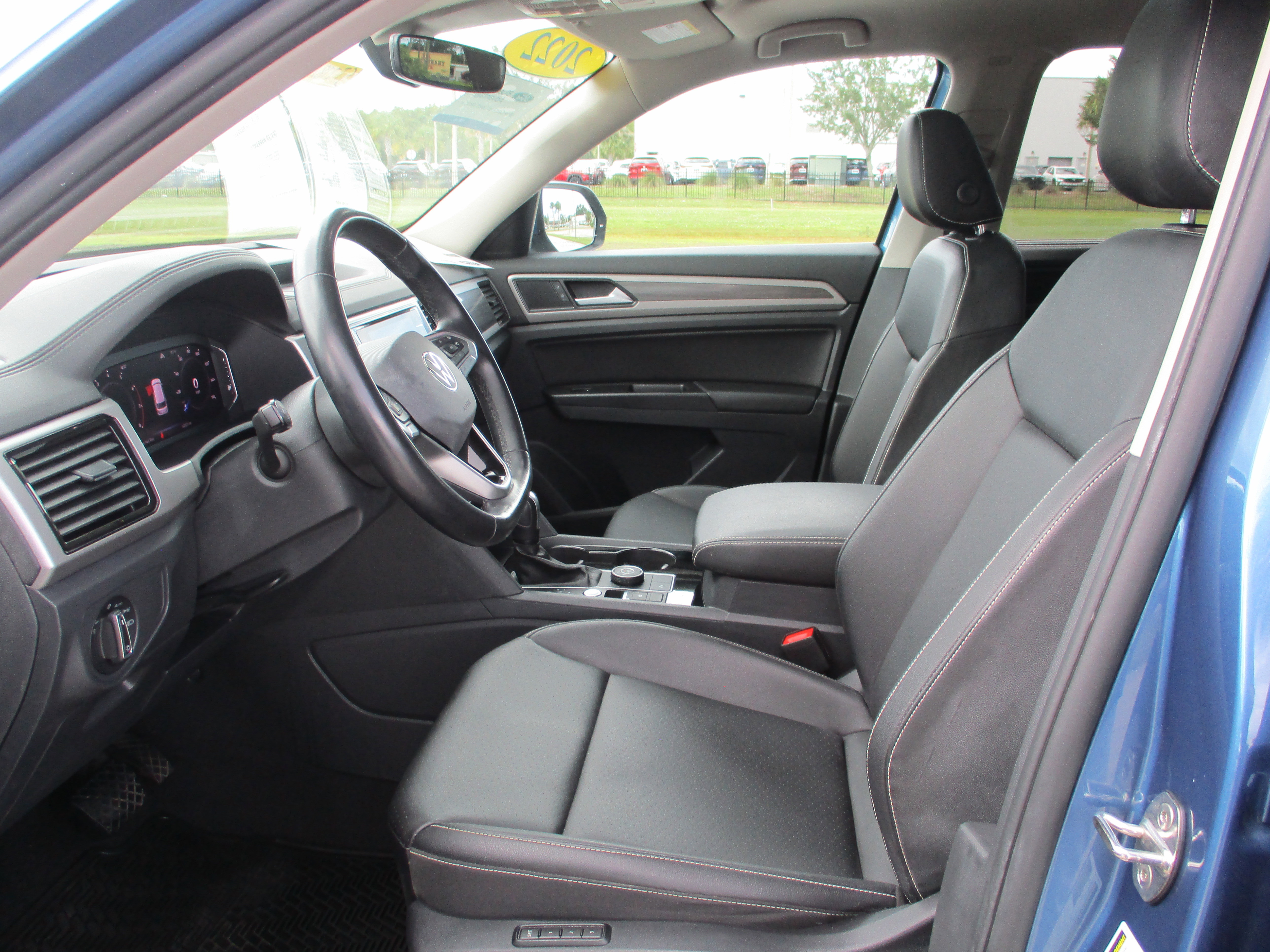 Used 2021 Volkswagen Atlas SEL image 9