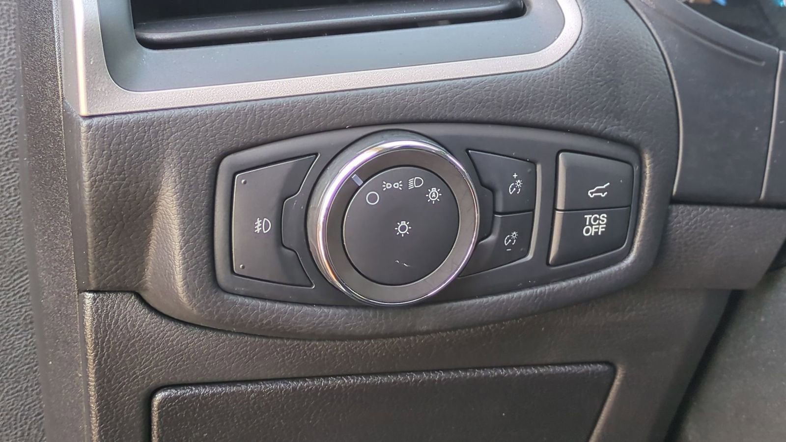 Certified 2022 Ford Edge SEL w/ Convenience Package image 18