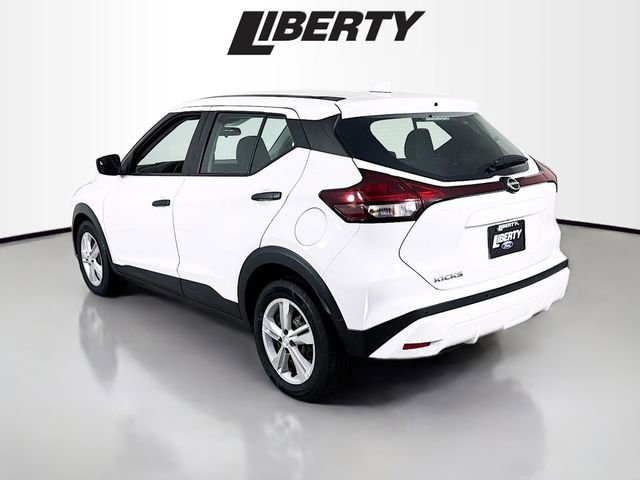 Used 2023 Nissan Kicks S image 5