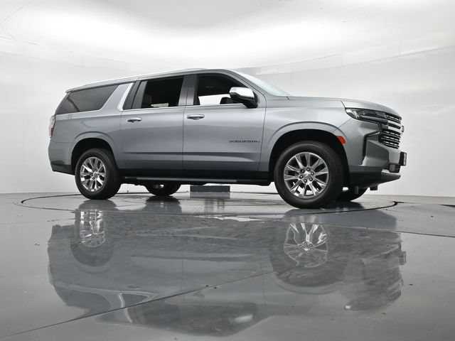 Used 2024 Chevrolet Suburban Premier AWD/4WD image 38