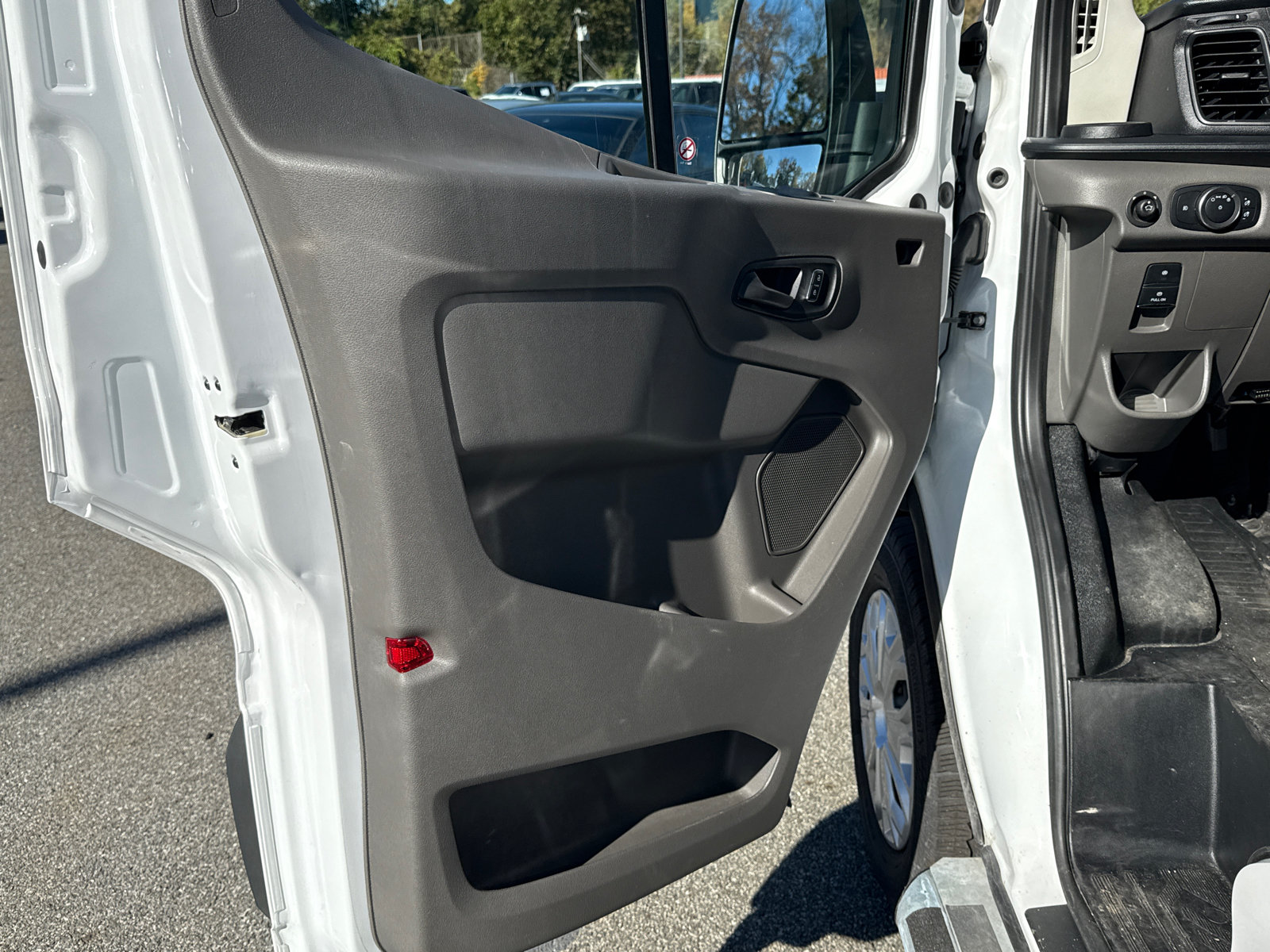 Certified 2025 Ford Transit 250 Low Roof w/ Exterior Upgrade Package RWD image 9