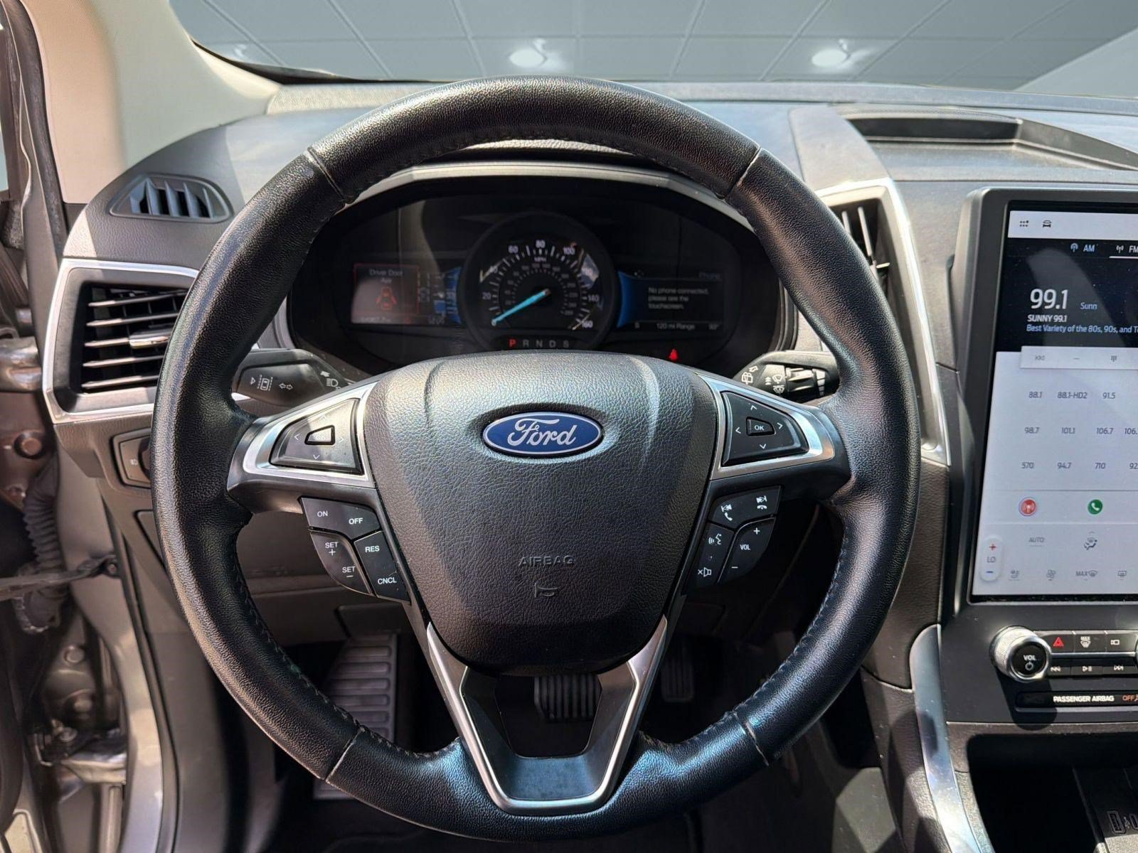 Certified 2023 Ford Edge Titanium AWD/4WD image 15