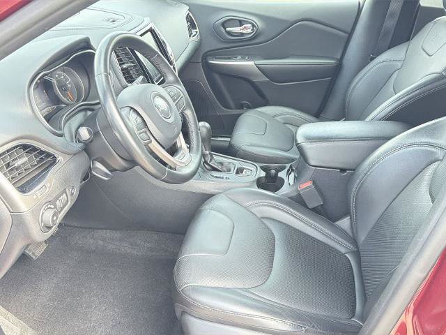 Used 2019 Jeep Cherokee Limited AWD/4WD image 10