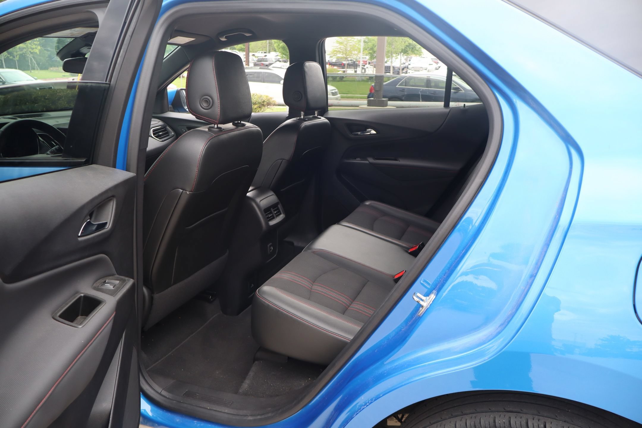 Used 2024 Chevrolet Equinox RS AWD/4WD image 24